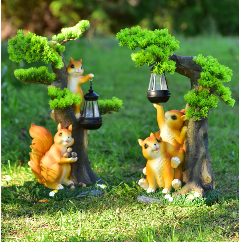 Outdoor Lighting On Trees - Binnenplaats Gazonlamp Simulatie Eekhoorn Hars Decoraties