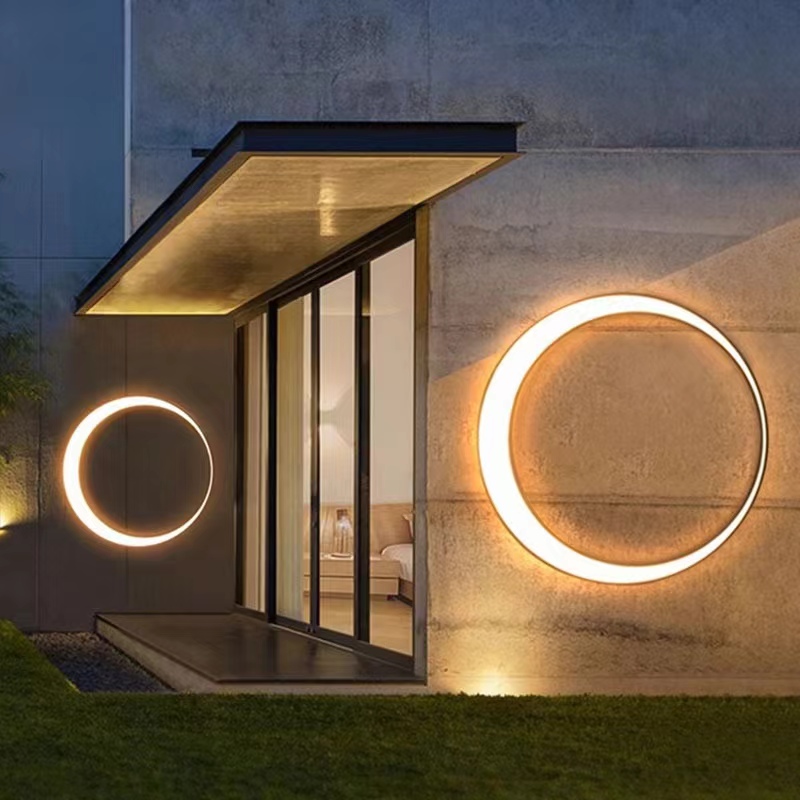Moderne buitenlamp in maanvorm - Outdoor Lighting On House recensie en prijs